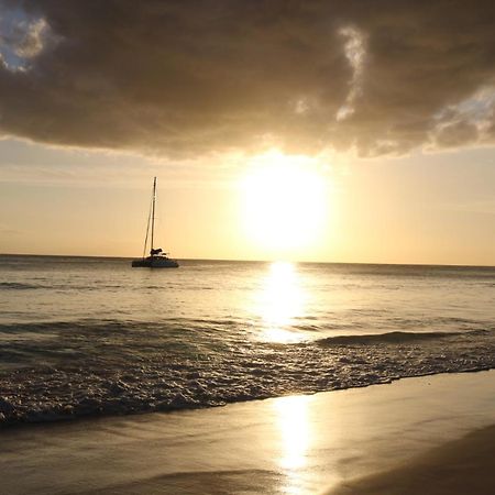 Kenridge Residences Saint James Esterno foto
