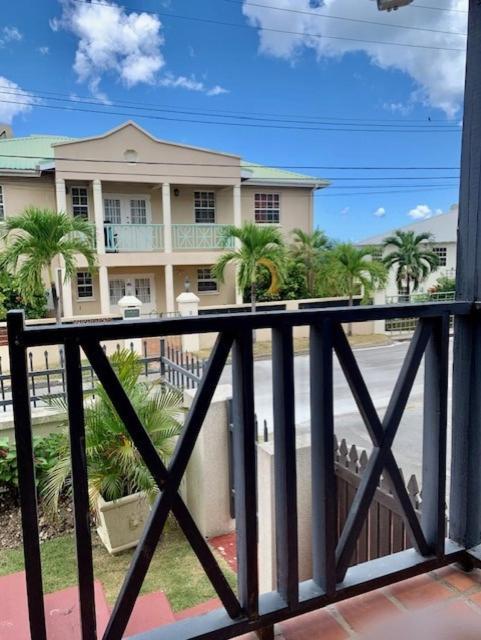 Kenridge Residences Saint James Esterno foto