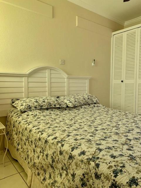 Kenridge Residences Saint James Esterno foto